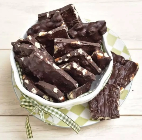 HOME MADE CHOCOLATES NUTS